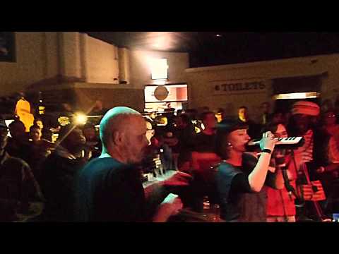 UNOD Weekender 2015 - Vibronics ft. Parvez "We Gonna Dance Reggae Music All Night" ②