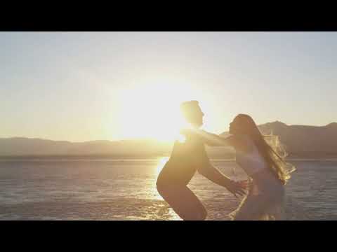 cinematic sea couple view