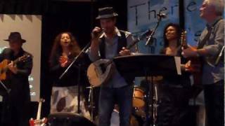 Sharon Robinson & Perla Batalla Duo for first time, Who By Fire (clip) Dec 4, 2011