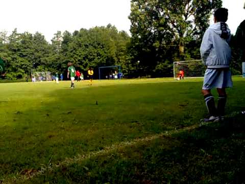 Jonathan C1: Jonathan E1 speelt zich warm