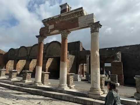 Exploring the ruins of Pompeii