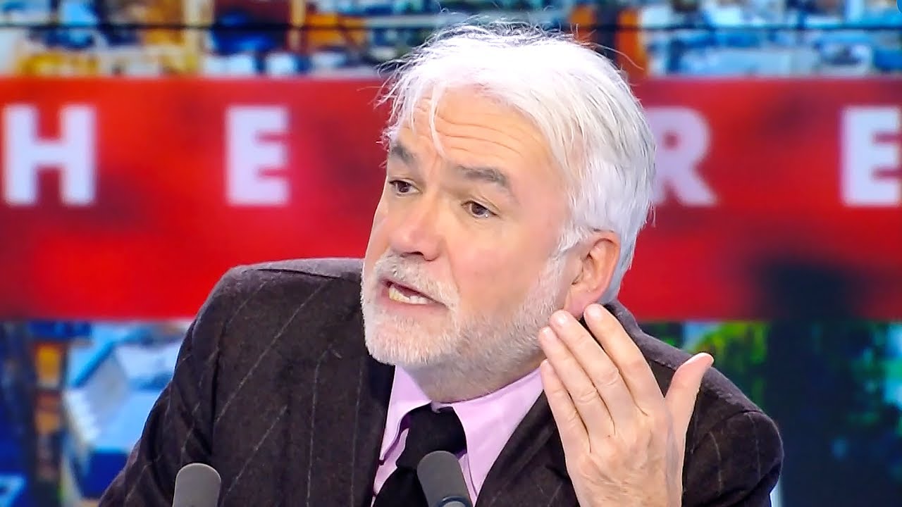 "C'est grotesque !" : Pascal Praud fustige Gabriel Attal et Laurent Wauquiez