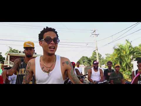 El Body (Exceso de cotorra)   (Video Oficial ) by. Controles Films