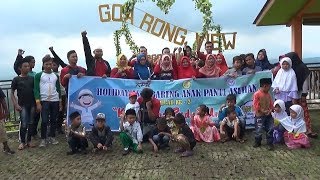 preview picture of video 'KOMUNITAS PEDULI UMAT Holiday Bareng anak Panti Asuhan'