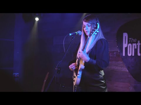 Jesca Hoop - Murder of Birds (Live in Cambridge)