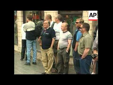 BELGIUM: EURO 2000 POLICE CONTROL FANS
