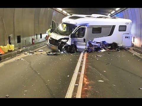 ✅  Unfalldrama im Gotthard-Tunnel: Fünf Menschen teils schwer verletzt