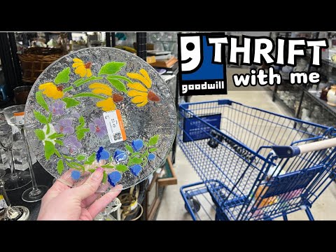 Sensing a THEME at GOODWILL | Thrift With Me | Reselling