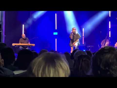 Luce Dufault - De la main gauche - Parc Roland-Beaudin - Québec - 21 juillet 2023