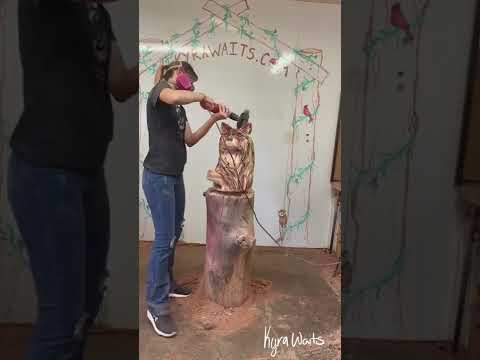 Wolf Bust Chainsaw Carving Purple Heart Cedar by Kyra Waits #chainsawcarver  #chainsawcarving #wolf