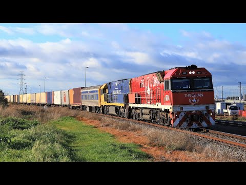Australian Trains: PN 6PM7 passing Dry Creek