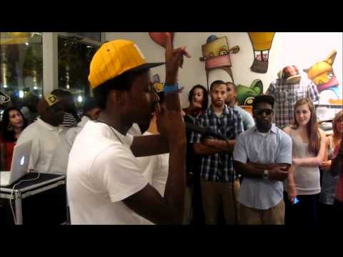 Submuloc Fo Ytic - P. Blackk ft. Le For The Uncool & Fabrashay