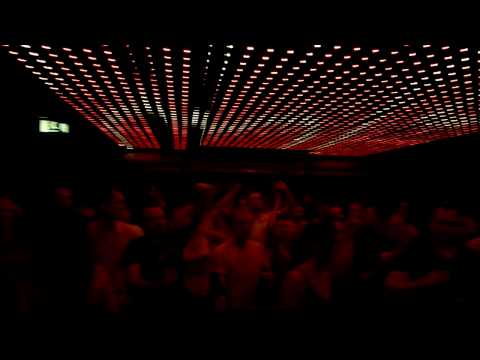 Bluefire: John O' Callaghan feat. Sarah Howells - Find Yourself @ Technoclub, U60311 Frankfurt