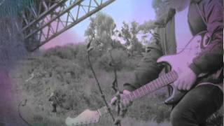 Peak Twins 'Rainin''