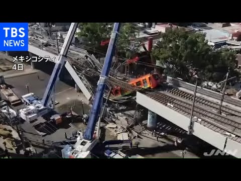 ジェネラル・アナヤ駅近くの2号線の電車