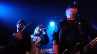 World Famous Johnsons - Long Way Gone