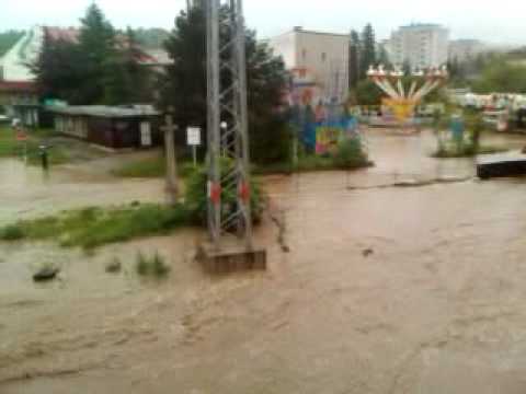 Povodně 2010 - Valmez - Přístav, tržnice 02