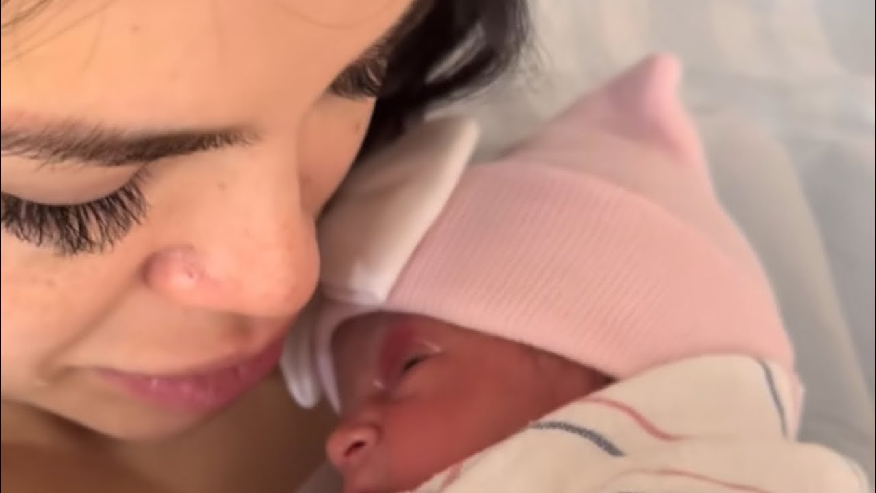 Natti Natasha - 1 De Noviembre