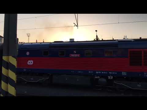 ČD Česke Drahy Class 749 749-121 departs Praha Hlavni Nadrazi. Czech Grumpy.