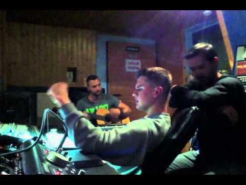 Studiosession Machtwort - "So viel mehr" fest. Adrian Louis (Acoustic Version)