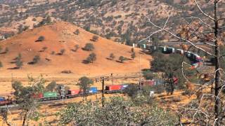 preview picture of video 'UP's Mojave Subdivision -Tehachapi, CA - 08/28/2014'