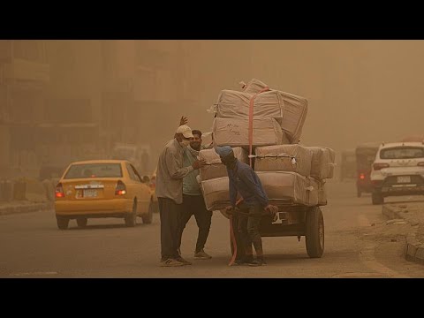 Αμμοθύελλα «έπνιξε» το Ιράκ, το Κουβέιτ και τη Σ. Αραβία (εντυπωσιακές εικόνες)