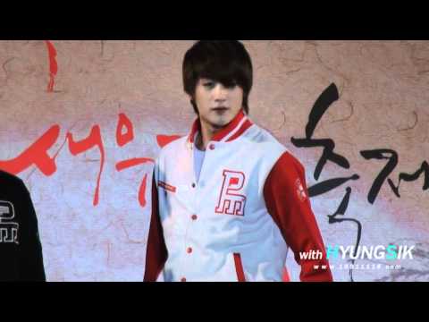 101015 With HyungSik.wmv
