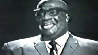 Dr J. Robert Bradley (Mr Baptist) singing &quot;You&#39;ve Got To Love Everybody&quot;