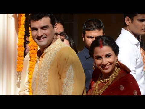 MEET: Glowing New Bride And Groom - Vidya Balan, Siddharth Roy Kapur