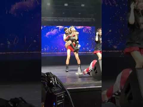 Dreamcatcher (드림캐쳐) - New Days | 220717 | Los Angeles | [FANCAM - Front Row]