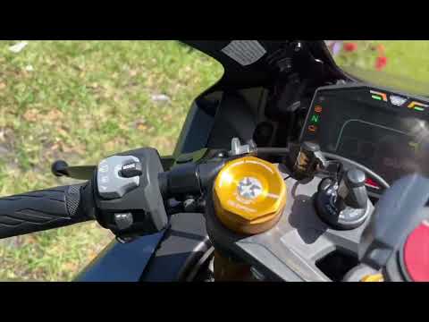 2021 Suzuki GSX-R1000R in North Miami Beach, Florida - Video 1