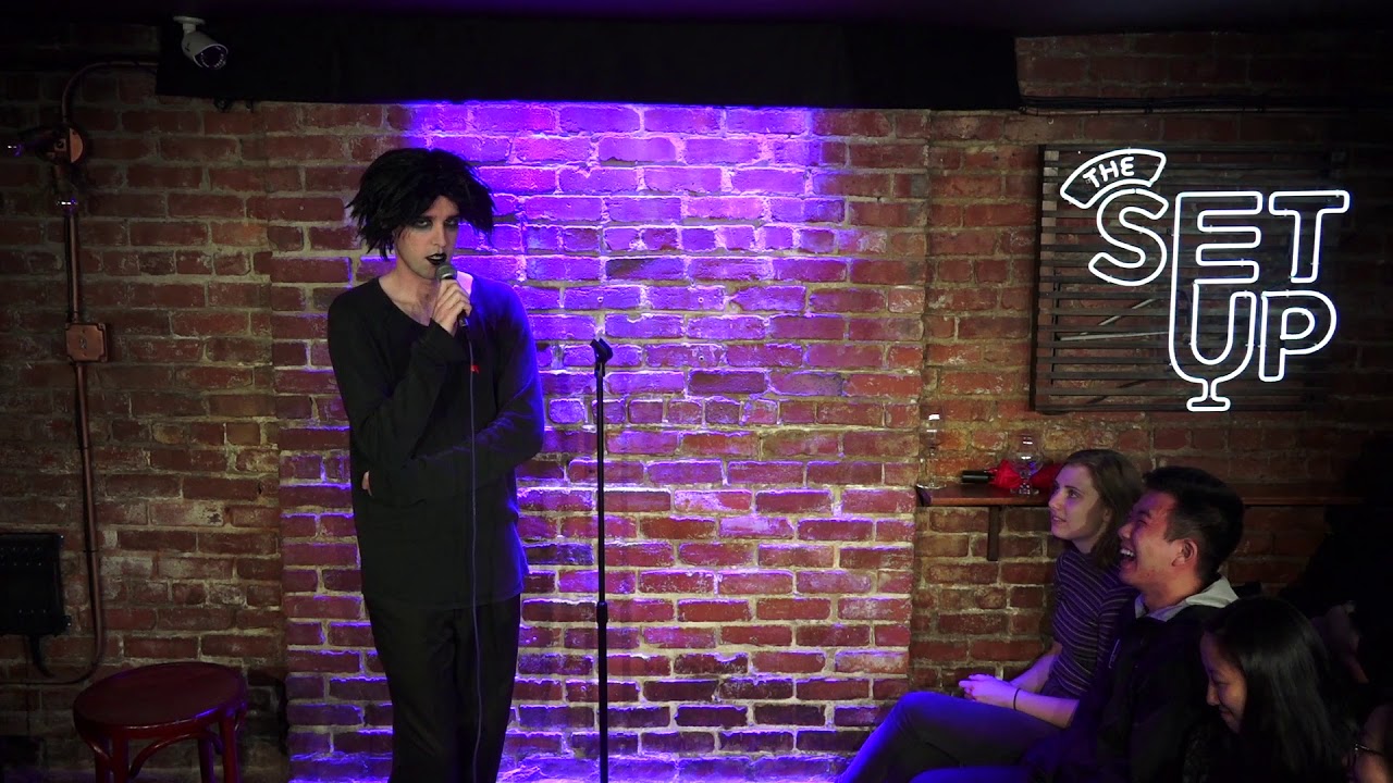 Hire Oliver Graves StandUp Comedian in Vallejo, California