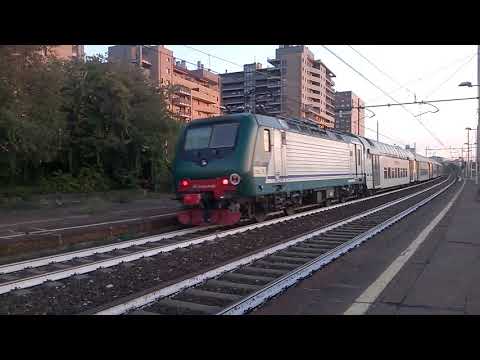 E464 240 XMPR +5 2 piani Trenord - Milano Greco - 03/09/2020