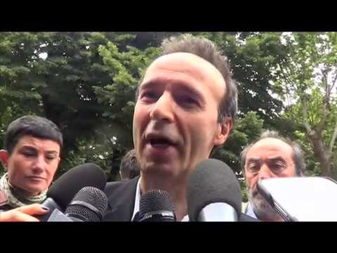 L'ultimo saluto al Monni. Benigni: "Gli devo tanto"