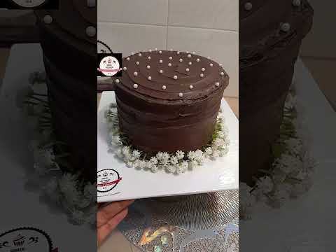 chocolatecakechoclatfudgecakecustmaisedpartycakechoclatebirthdaycakeshireencakeparlour