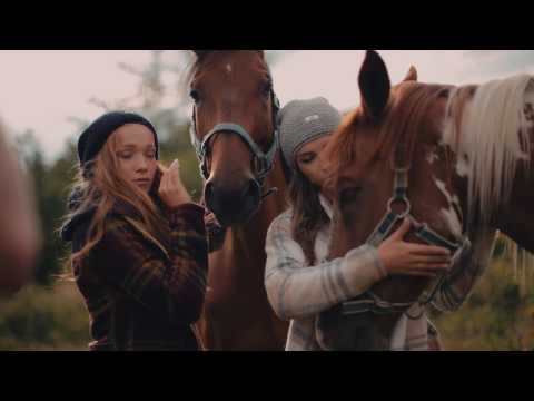 Lull AW2016 backstage video