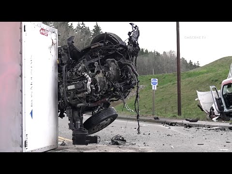 TUKWILA MAJOR semi collision, Washington