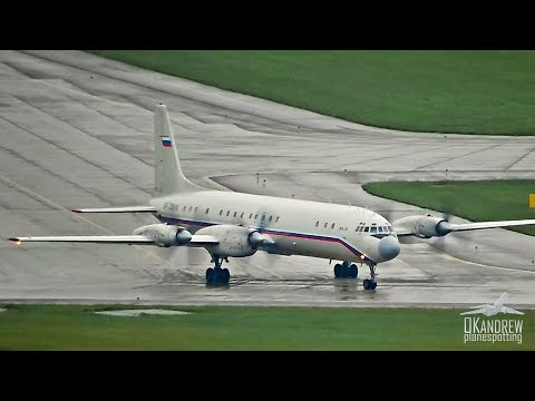 Ил-18 Дедушка коптит на взлете. Зато наслаждение звуком и красотой. Ламповый самолёт.