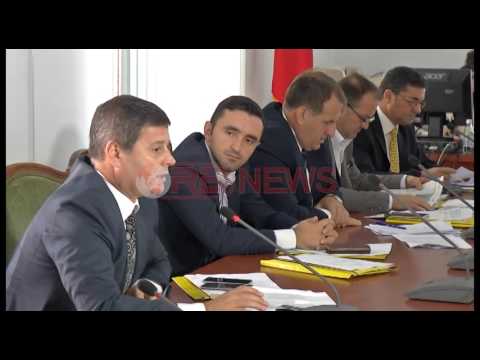 Debate në komisionin e Sigurisë për trajtimin e të dënuarve - Ora News