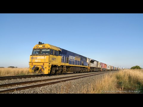 7AM5 Pacific National Container Train - NR11 LDP009 NR18 (27/3/2022) - PoathTV Australian Railways