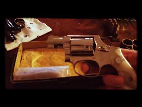 Smith & Wesson Model 36 (Chief's Special) with Pearl Grips