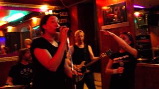 Les Marteaux Pikettes - All Stars song - L'Amsterdam  - 04.07.14