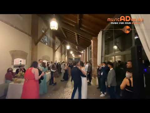 Dj per matrimonio - www.musicadeejay.com- Tenuta Cambiaga  - Ballo Sposi e Genitori