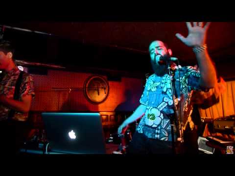 Capital Cities - I Sold My Bed But Not My Stereo (live @ Union Hall 10/17/12 CMJ)