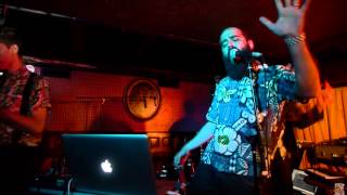 Capital Cities - I Sold My Bed But Not My Stereo (live @ Union Hall 10/17/12 CMJ)