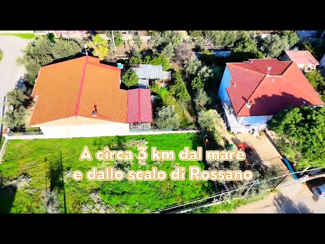 VENDESI TERRENO EDIFICABILE