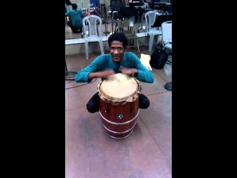 William Cepeda testing Tera Percussions barril de bomba