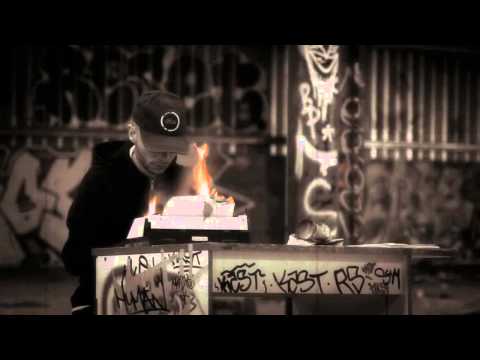 Video thumbnail for Machine � �crire