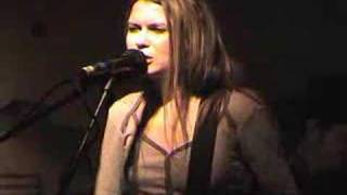 Juliana Hatfield + band Live "dame with a rod" 12/18/04 [4 of 4]