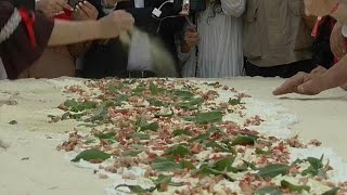 Во Италија подготвена најголемата пица на светот (ВИДЕО)
